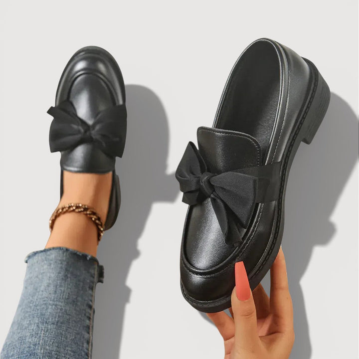 MAERYL | BOW DETAIL LOAFERS