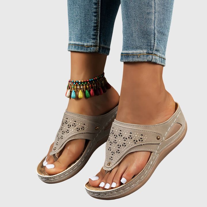 LIVIA | COMFORTABLE SANDALS