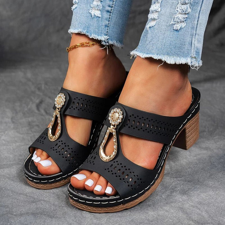FAIITH | CHIC AND COMFORTABLE ORTHOPEDIC SANDALS