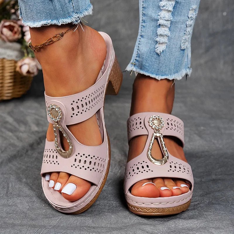 FAIITH | CHIC AND COMFORTABLE ORTHOPEDIC SANDALS