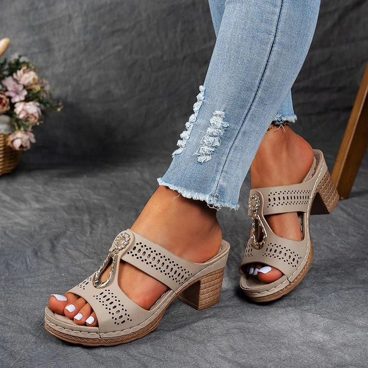 FAIITH | CHIC AND COMFORTABLE ORTHOPEDIC SANDALS